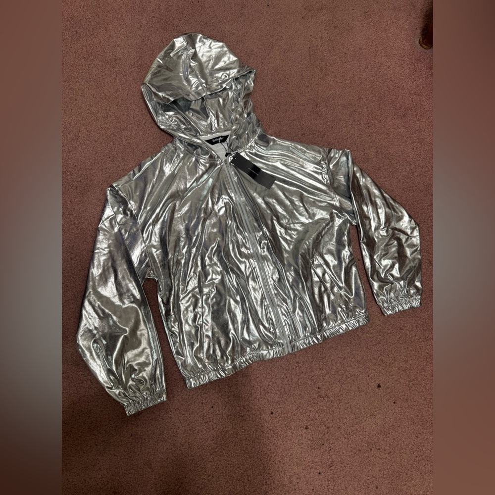 New Medium silver metallic jacket hoodie rave festival windbreaker short 80s
